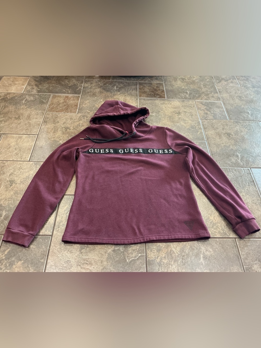 🥵 GUESS Purple/Maroon Pullover Hoodie with Black and white logo